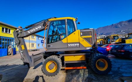 New_Volvo_EWR150E_Balavto_03-7