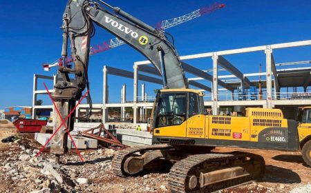Volvo_EC460C_110386_2009_za_kose_02