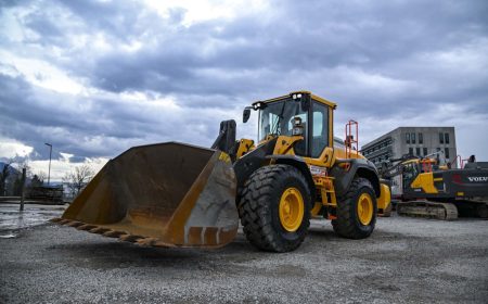 Volvo_L120H_16334_2018_Balavto01